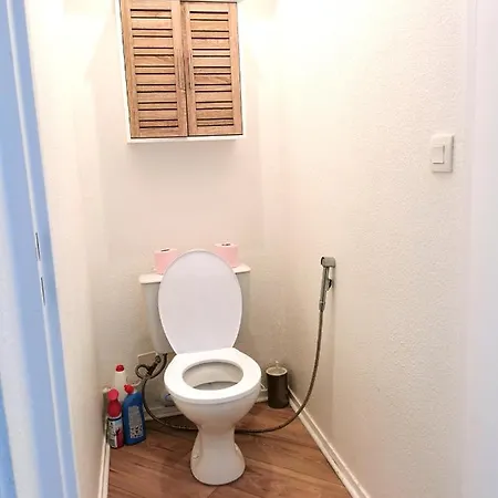 Apartment 2 Pieces A 9 Minutes De Bordeaux En Tram Talence